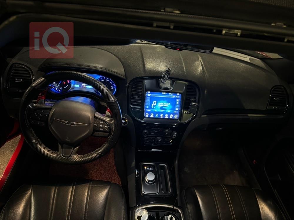 کرایسلەر 300